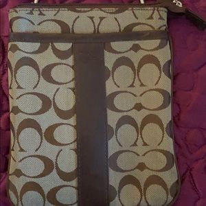 Copy-Coach crossbody purse